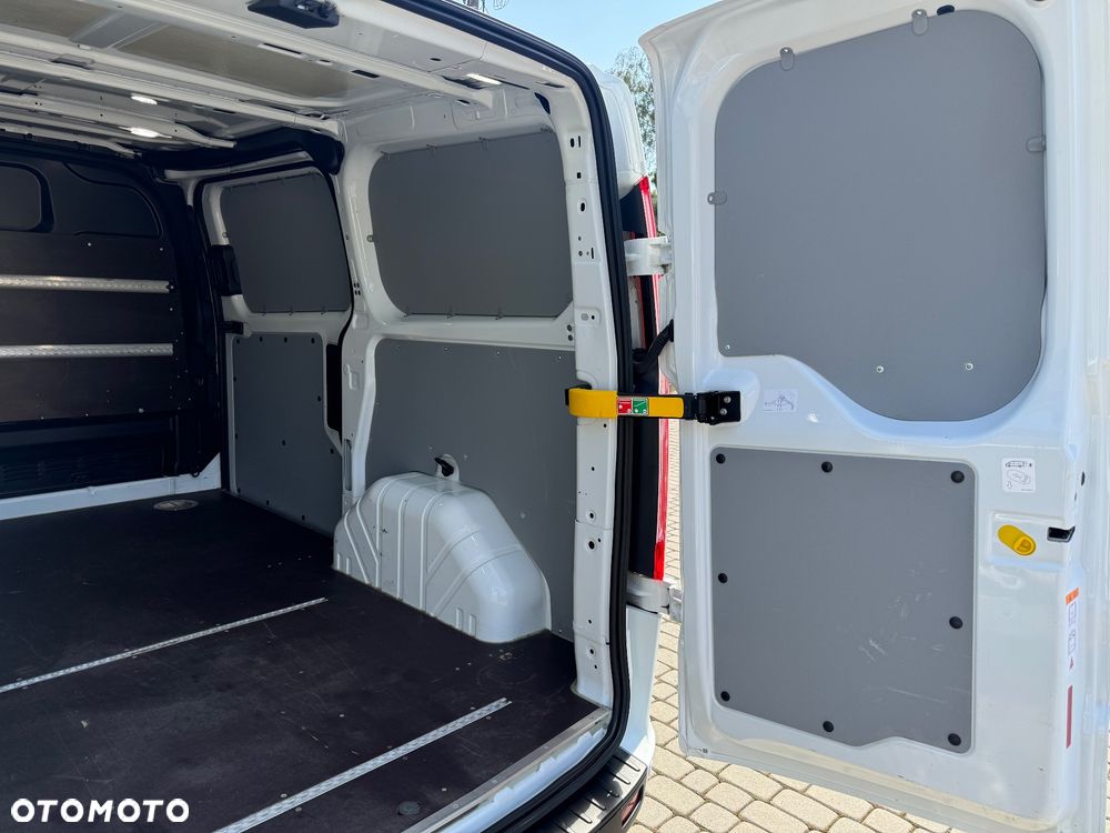 Ford Transit Custom - 12