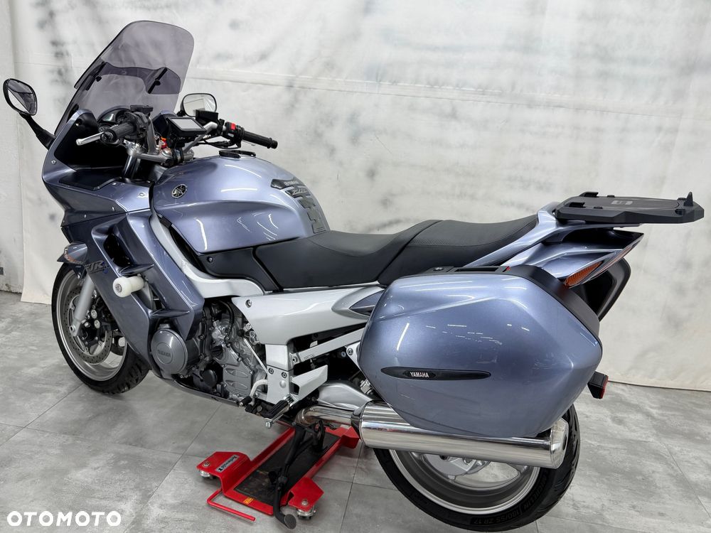 Yamaha FJR - 7