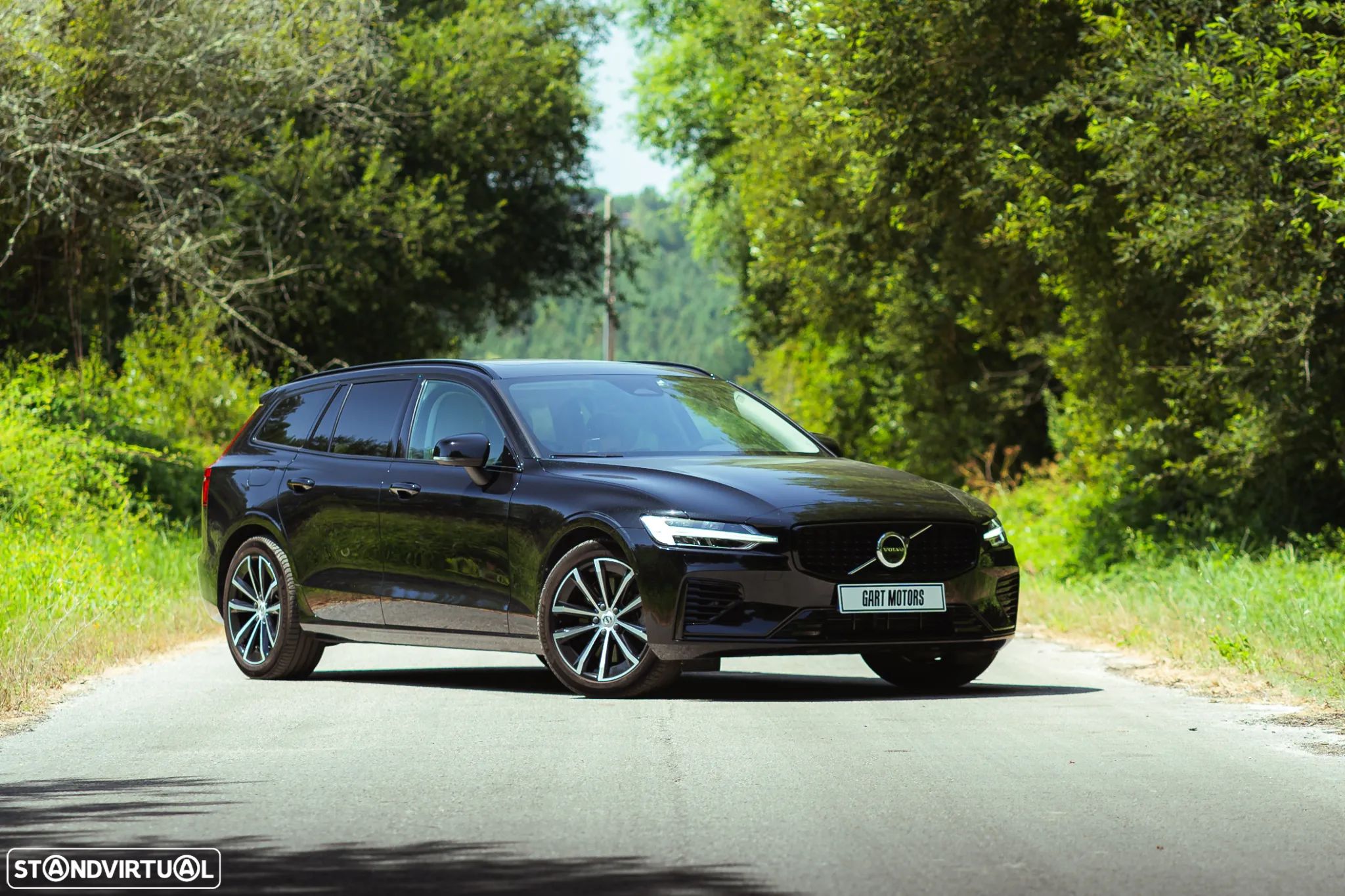 Volvo V60 2.0 T6 AWD TE Plus Dark - 1