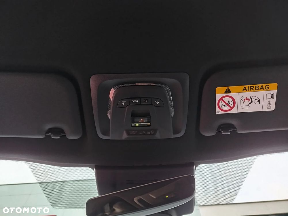 Toyota Corolla Cross 1.8 Hybrid Style - 11