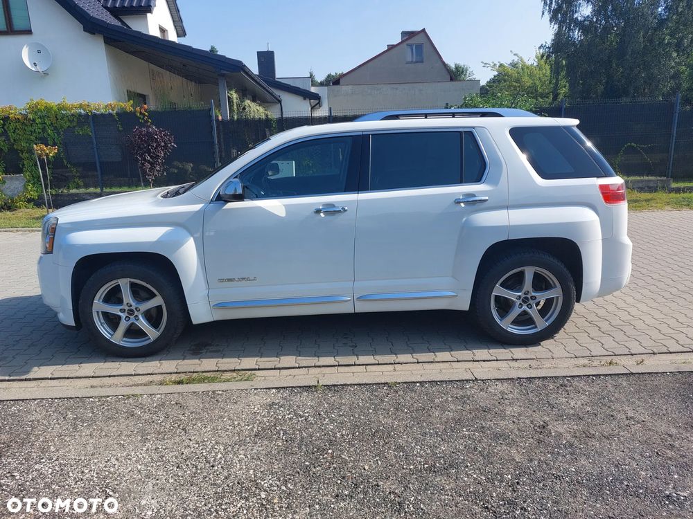 GMC Terrain - 1