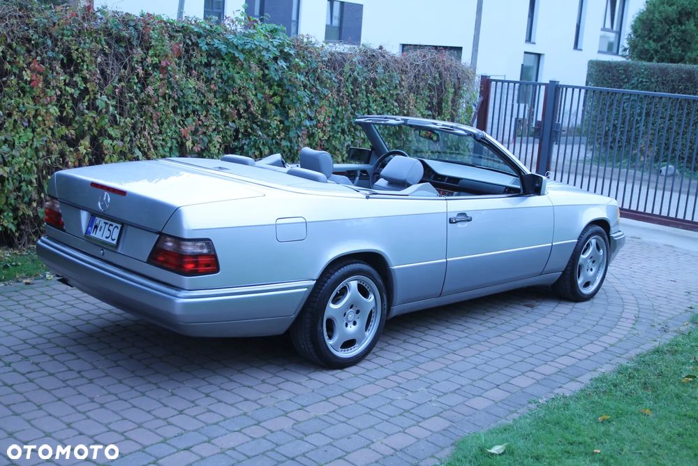 Mercedes-Benz W124 (1984-1993) - 30