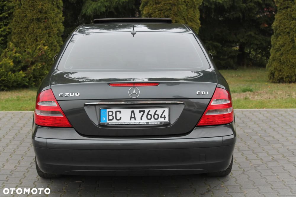 Mercedes-Benz Klasa E 200 CDI Automatik Classic - 8