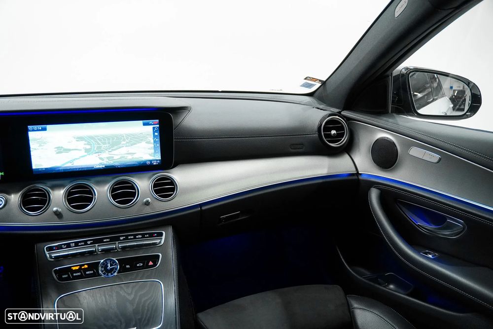 Mercedes-Benz E 300 d AMG designo 7L - 27