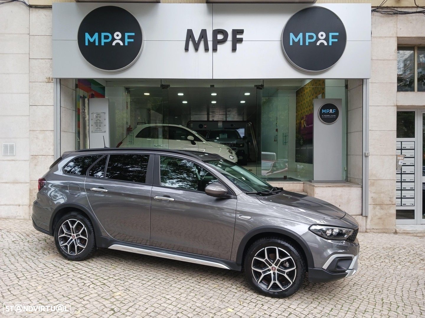 Fiat Tipo Station Wagon Cross 1.0 GSE T3 Cross - 1