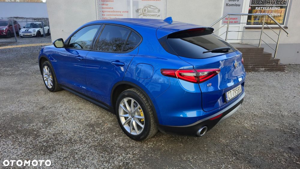 Alfa Romeo Stelvio 2.0 Turbo Executive Q4 - 4