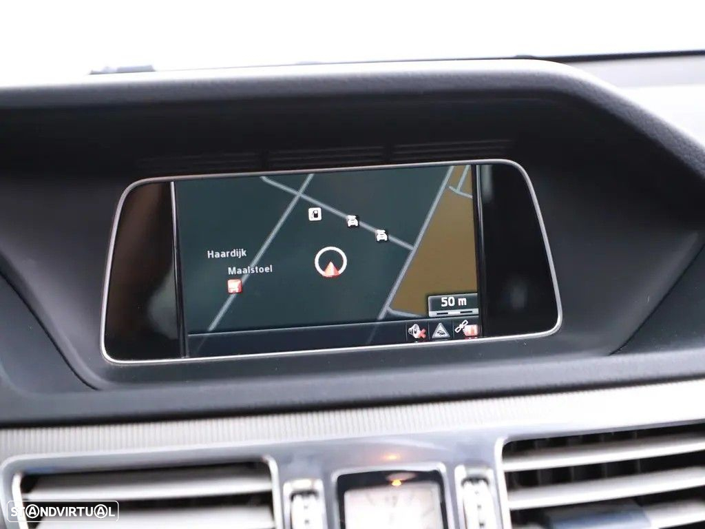 Mercedes-Benz E 220 CDi Avantgarde BlueEfficiency Auto. - 12
