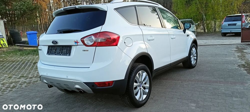 Ford Kuga 2.0 TDCi 2x4 Titanium - 24
