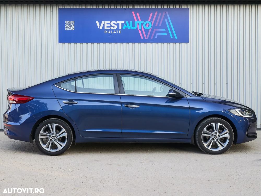 Hyundai Elantra - 8