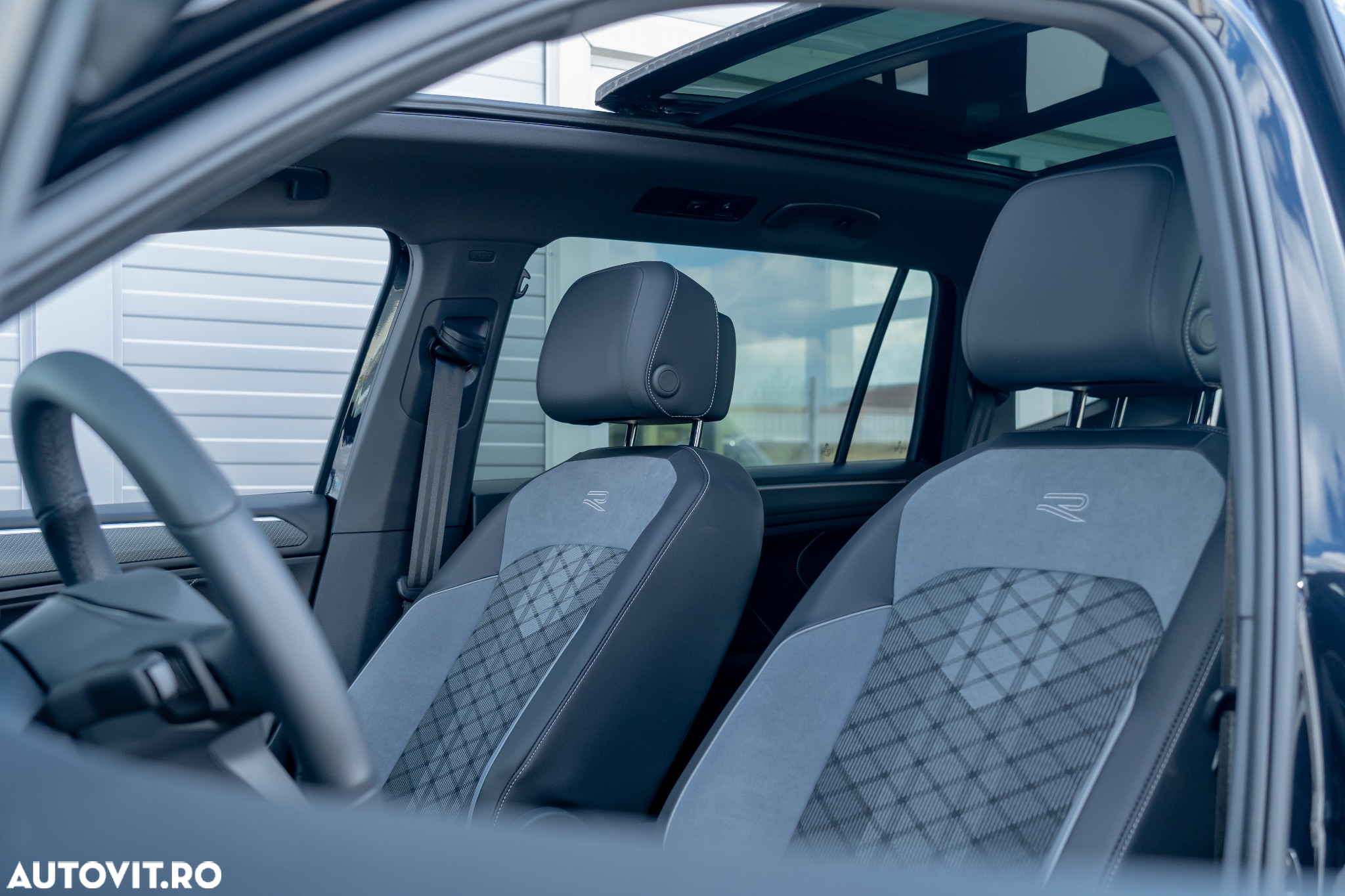 Volkswagen Tiguan Allspace 2.0 TDI SCR 4Motion DSG R-Line - 10