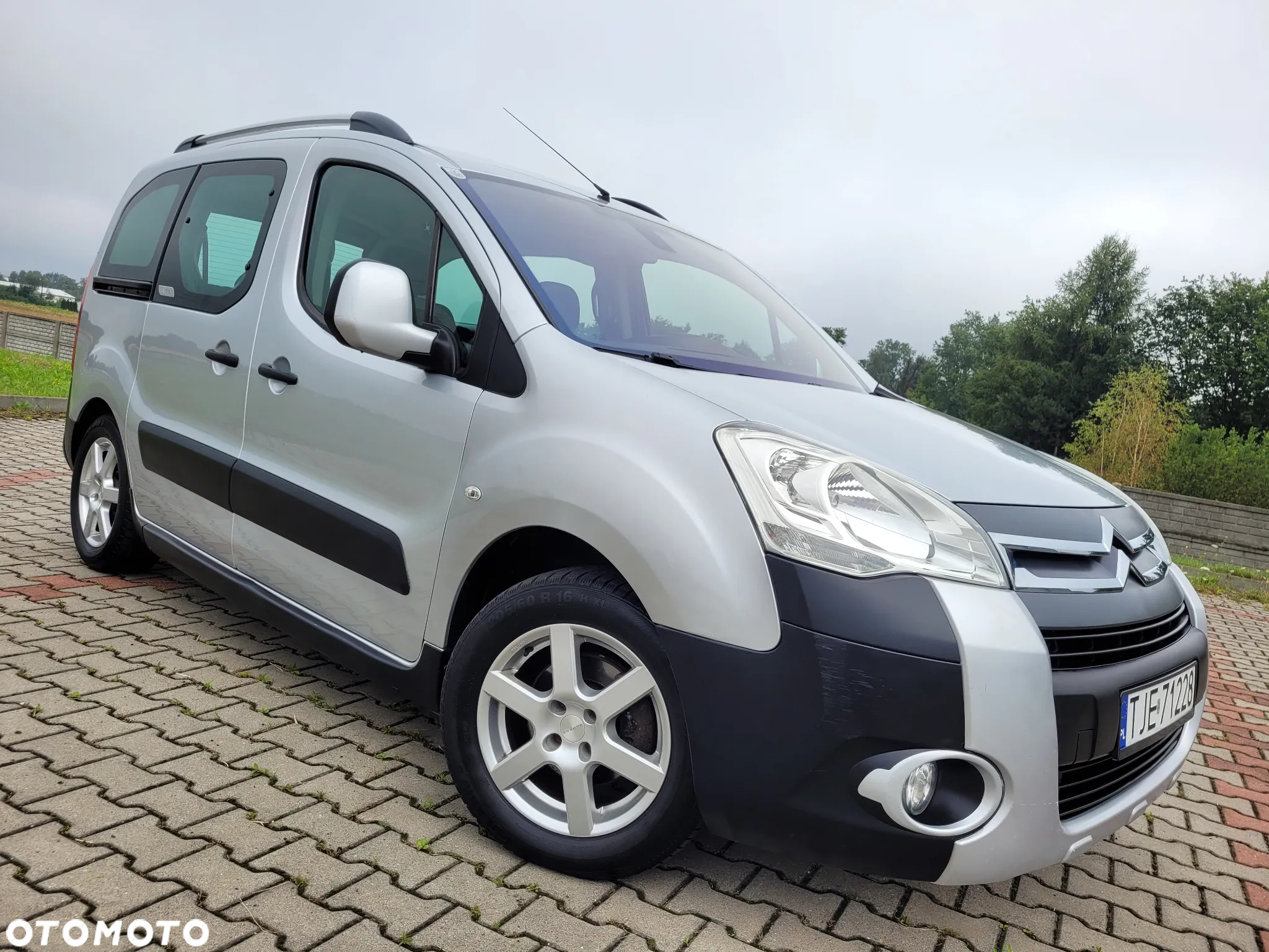 Citroën Berlingo Multispace 1.6 HDI Exclusive - 2