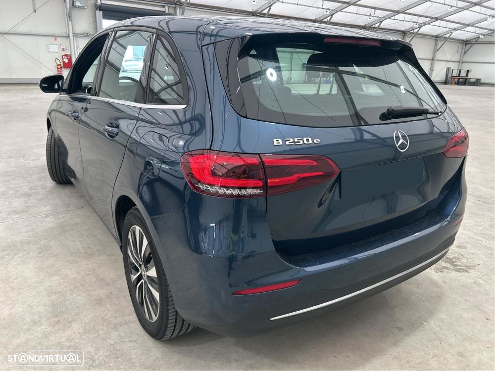 Mercedes-Benz B 250 e 8G-DCT Progressive - 2