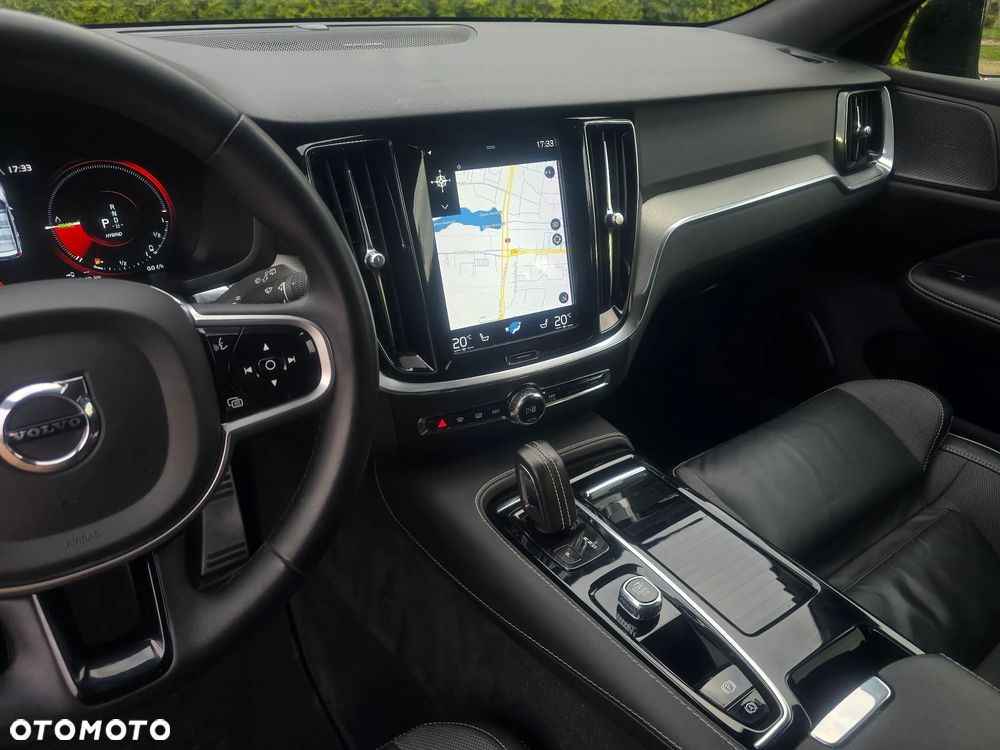 Volvo V60 T6 AWD Plug-In Hybrid Inscription Expression - 33