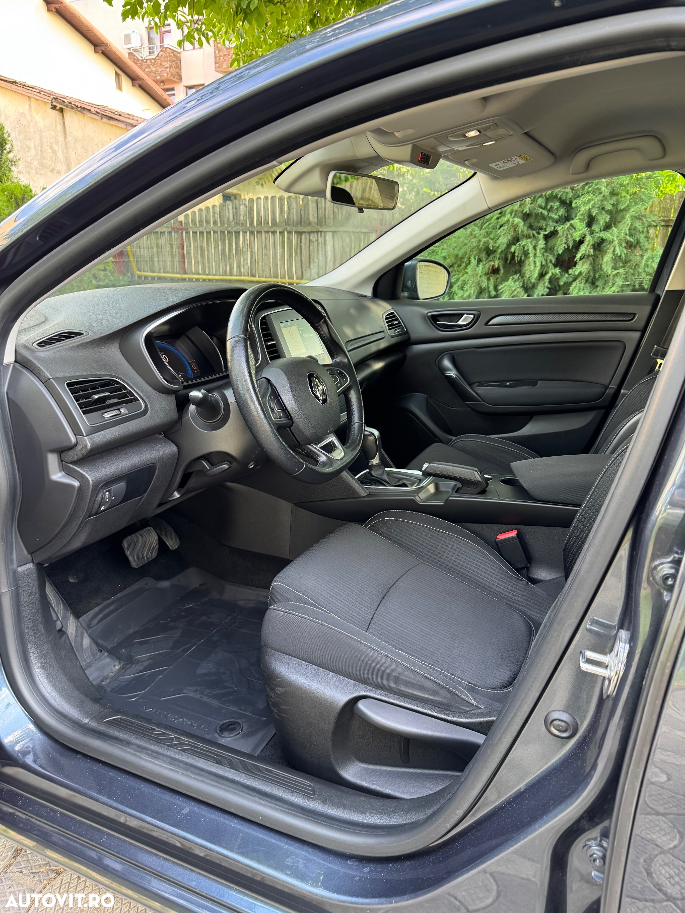 Renault Megane ENERGY dCi EDC Zen - 6
