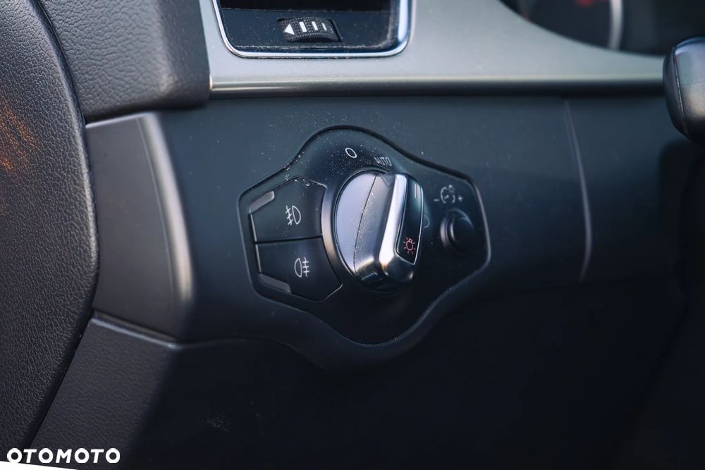 Audi A4 Avant 2.0 TDI DPF Attraction - 16