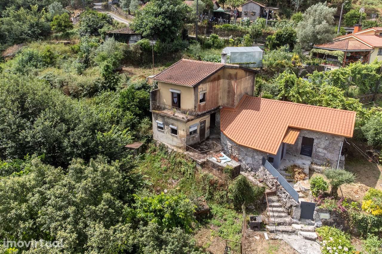 Moradia para Restauro, São João de Rei, Póvoa de Lanhoso - Grande imagem: 2/34