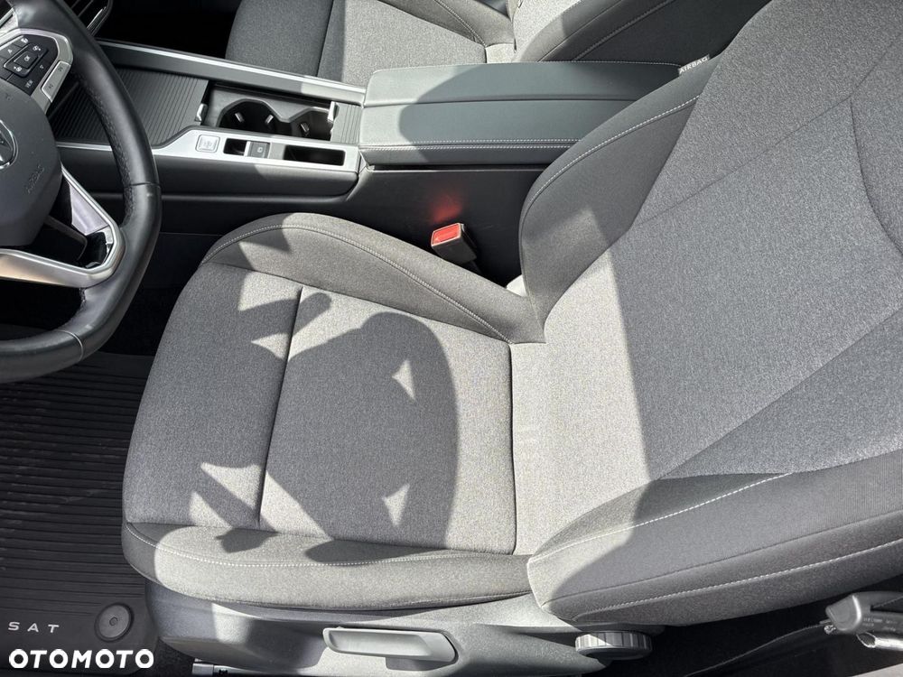 Volkswagen Passat - 25