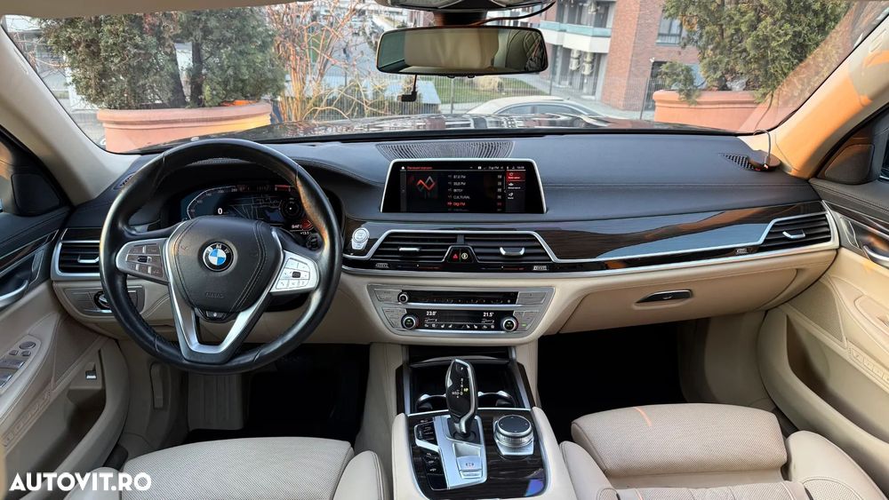 BMW Seria 7 740d xDrive - 9