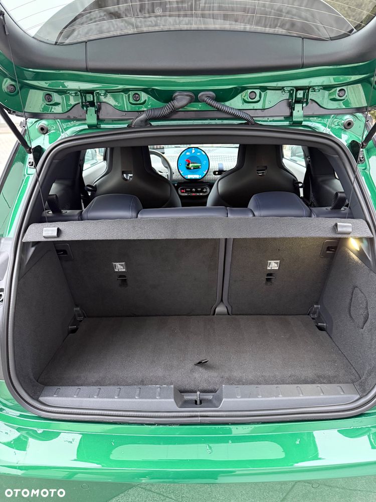 MINI Cooper E Favoured Trim - 12
