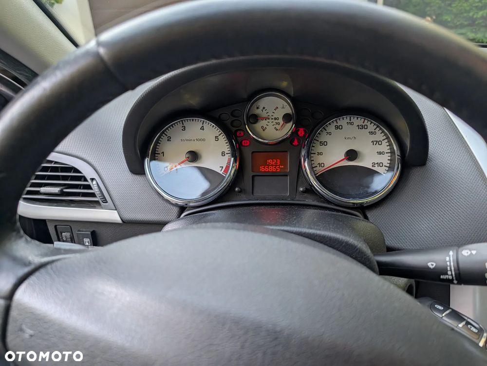 Peugeot 207 1.4 - 11