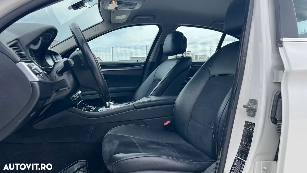 BMW Seria 5 525d xDrive - 5