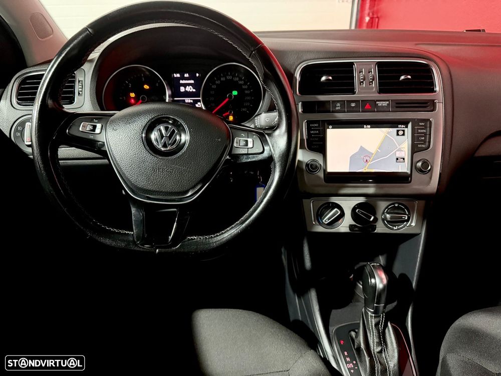 VW Polo 1.4 TDi Lounge DSG - 26
