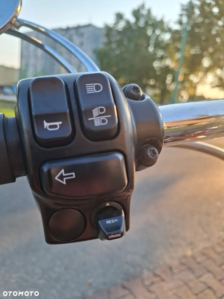 Harley-Davidson Touring Road King - 4