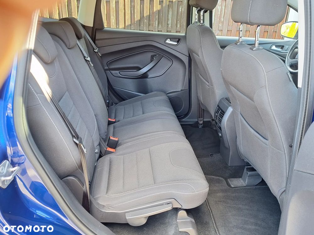 Ford Kuga - 28
