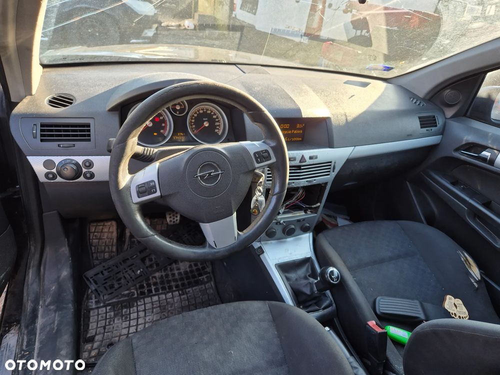 OPEL ASTRA H HB fotel fotele kanapa deska kokpit podsufitka boczek boczki klamka podłokietnik licznik prędkościomierz - 2