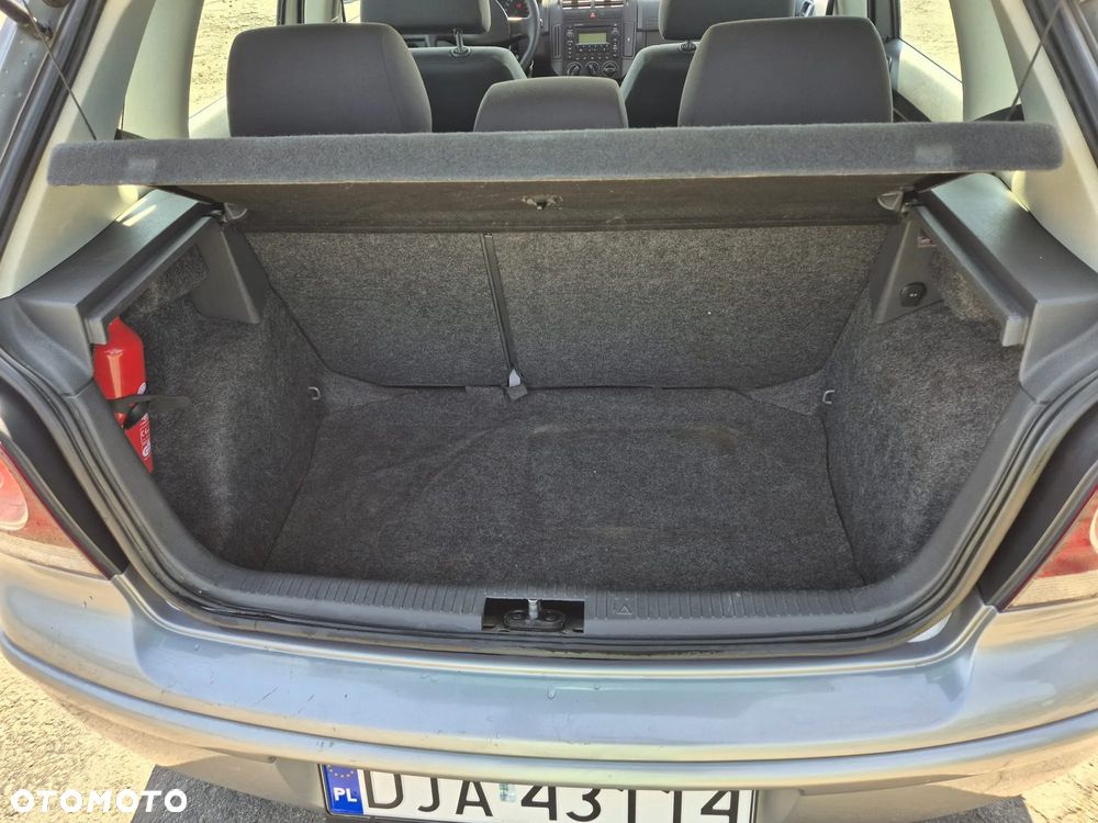 Volkswagen Polo - 18