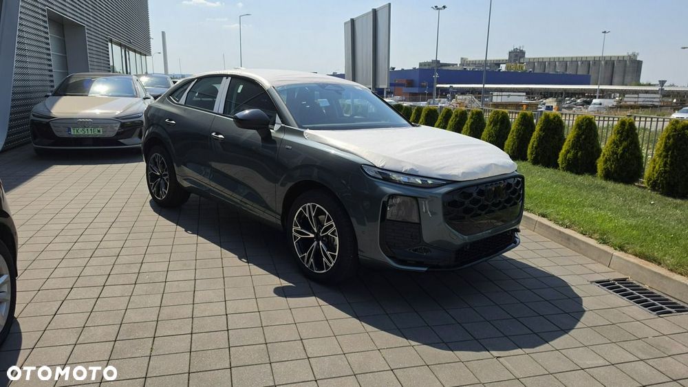 Audi Q3 Sportback - 4