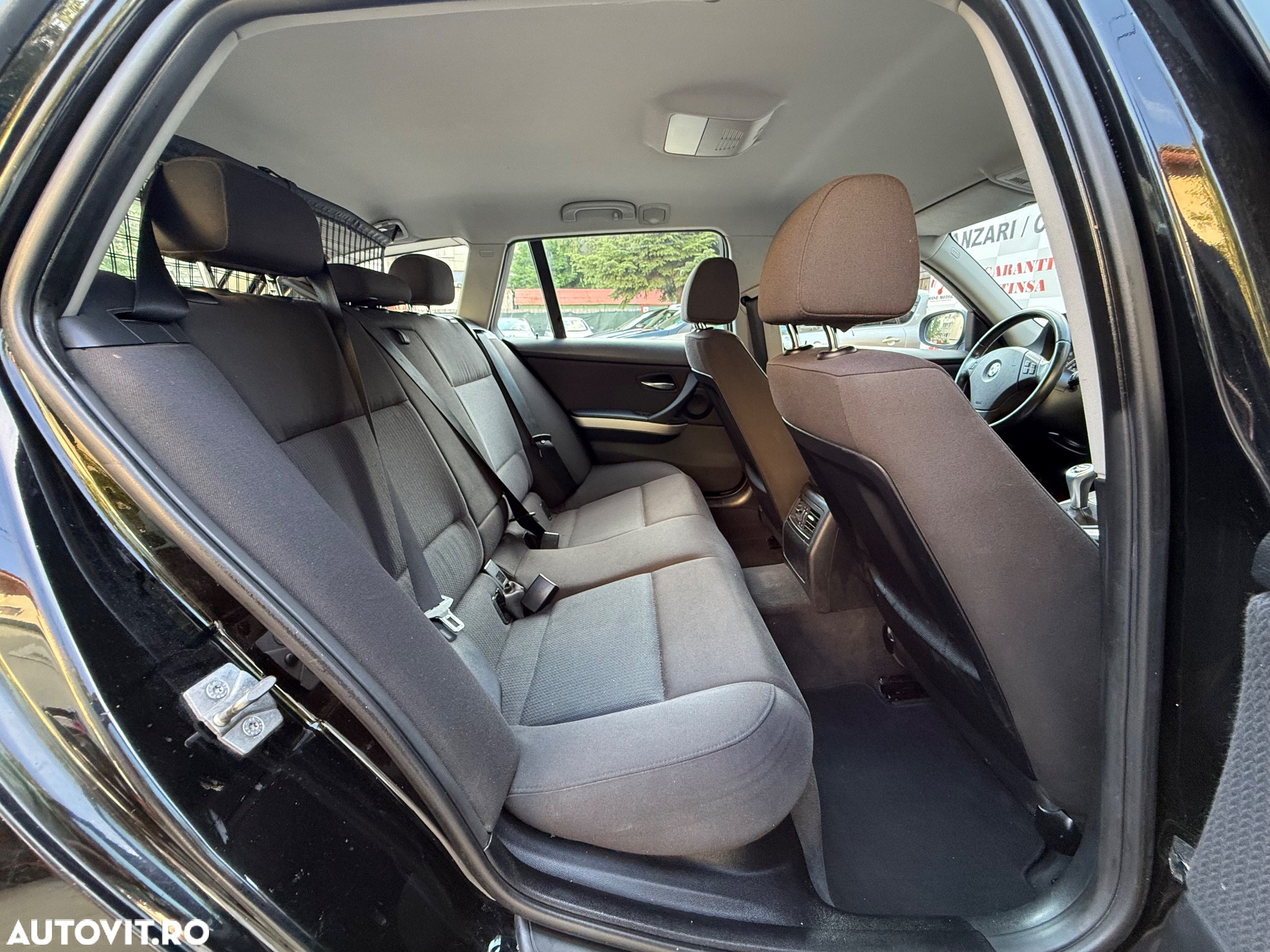BMW Seria 3 318d DPF Touring Edition Exclusive - 10