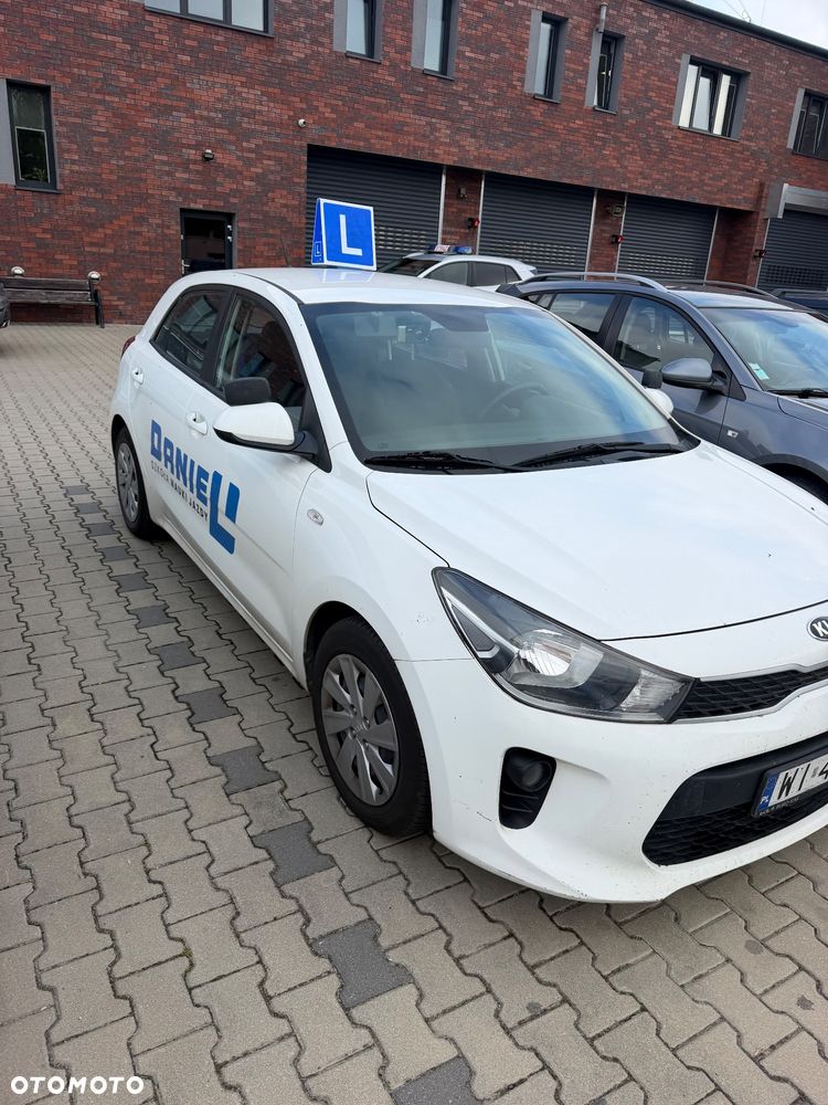 Kia Rio - 4