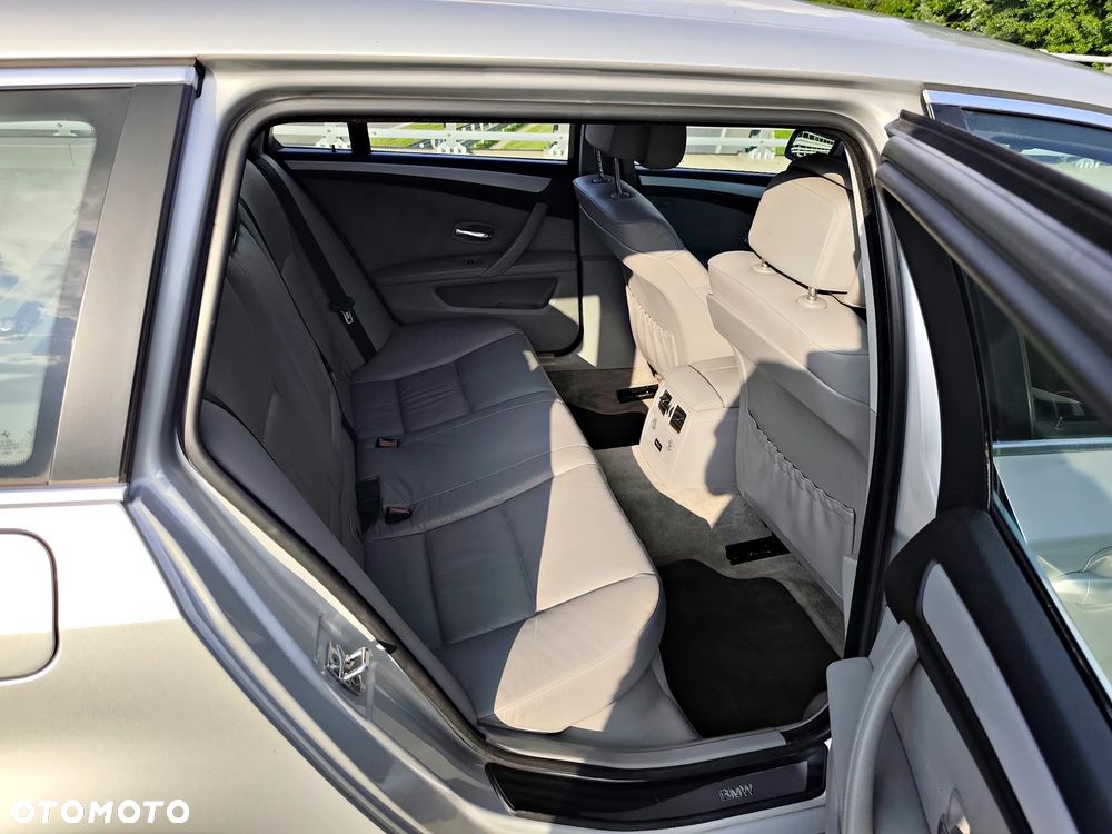 BMW Seria 5 - 25
