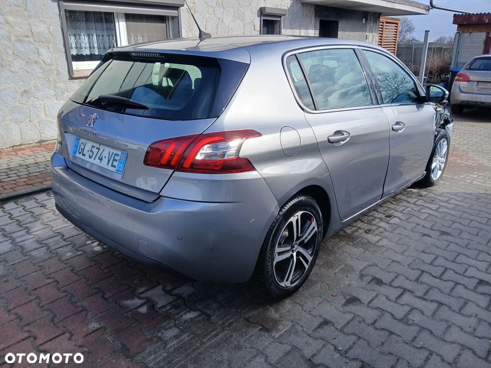 Peugeot 308 125 THP Allure - 4