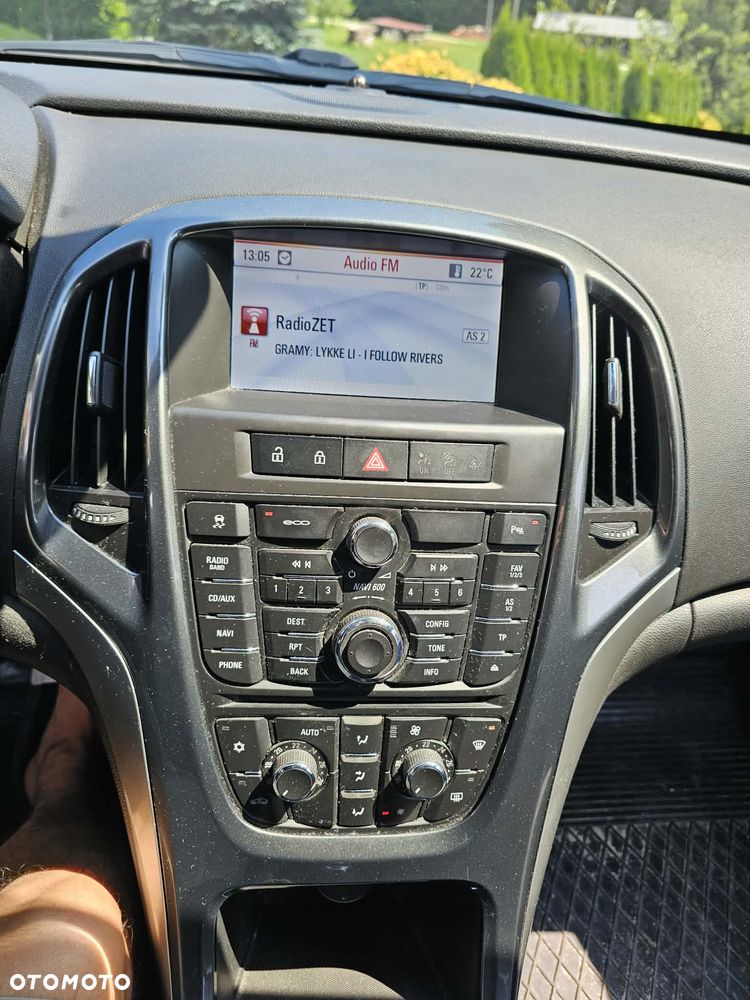 Opel Astra 1.4 T Cosmo - 25
