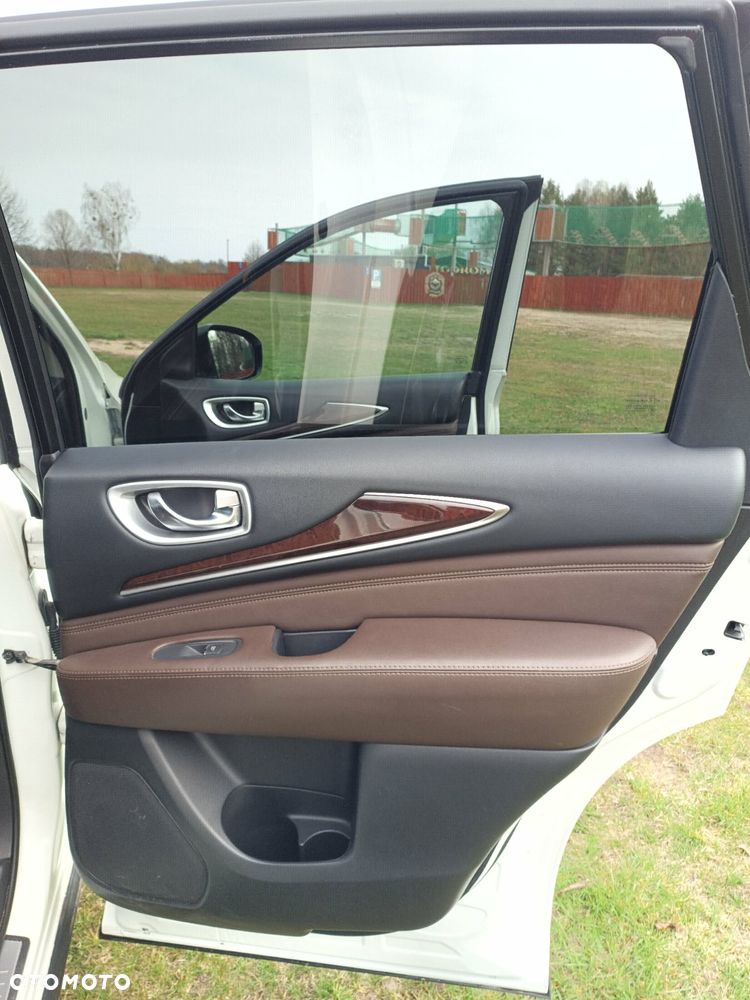 Infiniti QX60 - 16