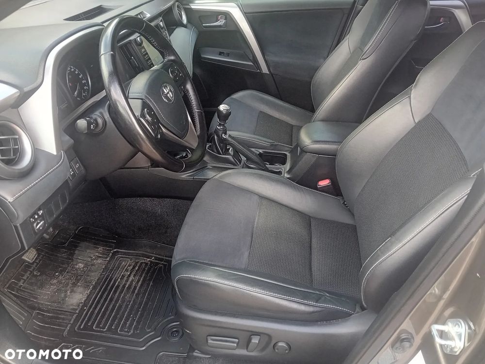 Toyota RAV4 2.0 4x4 Start&Stop Comfort - 11