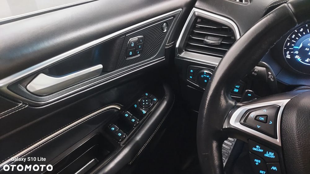 Ford Edge 2.0 EcoBlue Bi-Turbo 4x4 Vignale - 26