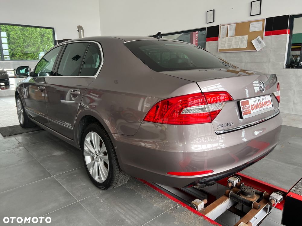Skoda Superb 1.6 TDI Active Greenline - 6