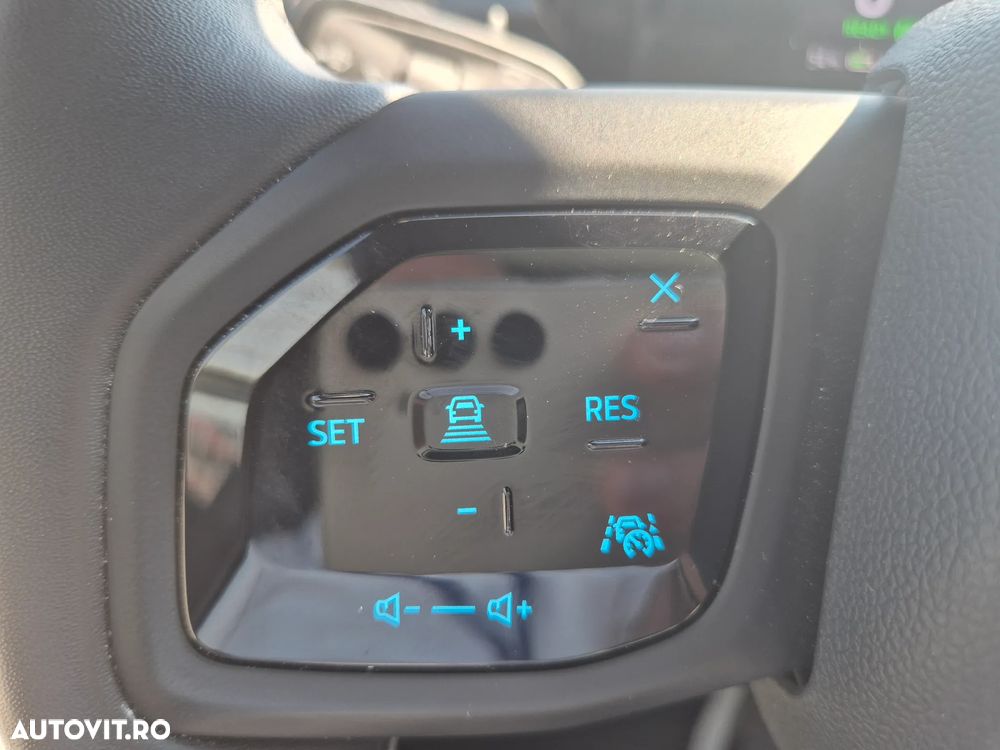 Ford Explorer AWD 79 kWh Extended Range Premium - 31