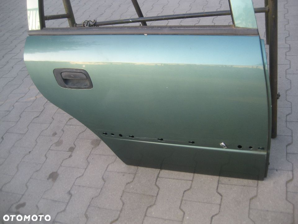 opel astra ii 2 g kombi drzwi tył lewe prawe kod z374 - 4