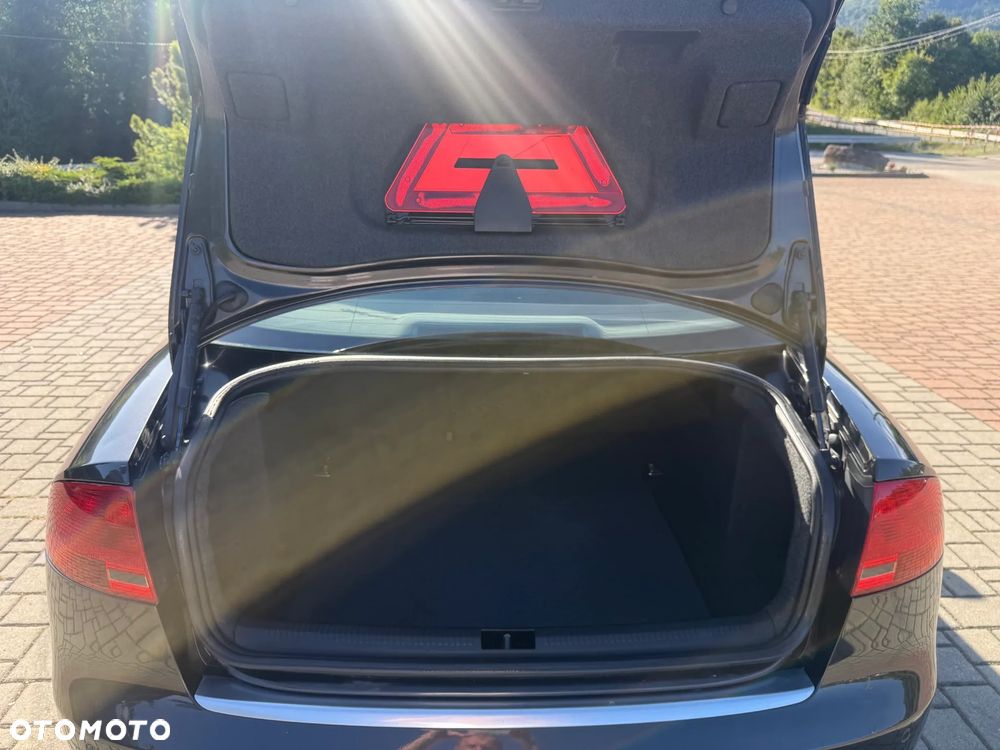 Audi A4 Limousine 2.0 TDI DPF Ambiente - 18
