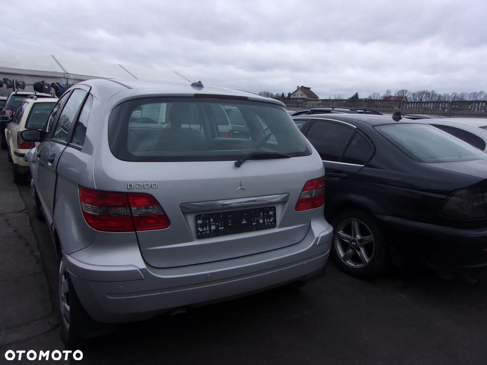 KLAPA TYŁ Mercedes B-klasa W245