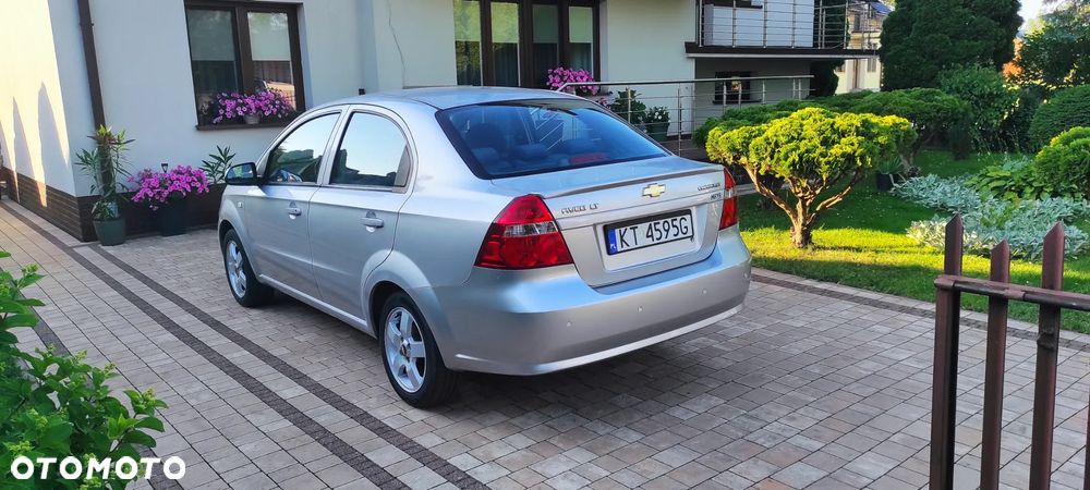 Chevrolet Aveo 1.4 16V Premium - 4