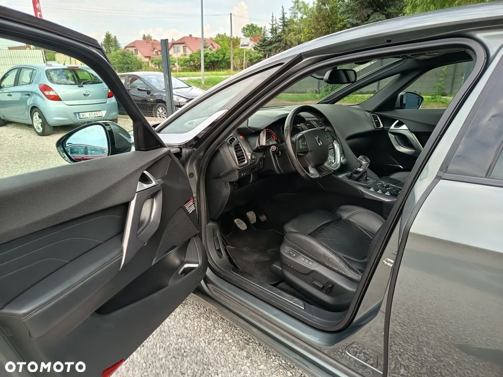 Citroën DS5 HDi 165 SoChic - 17