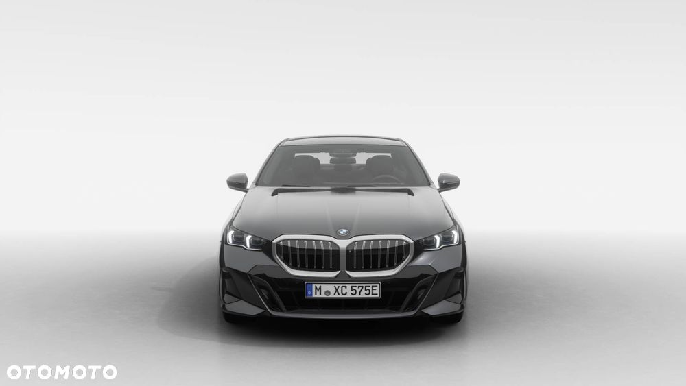BMW Seria 5 530e xDrive PHEV - 4