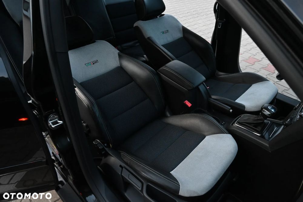 Skoda Octavia 2.0 TSI DSG RS - 25