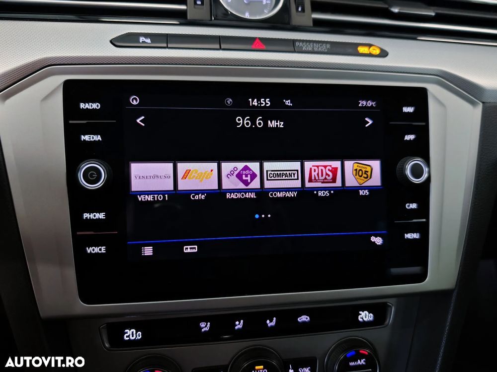 Volkswagen Passat 1.6 TDI SCR DSG Comfortline - 16