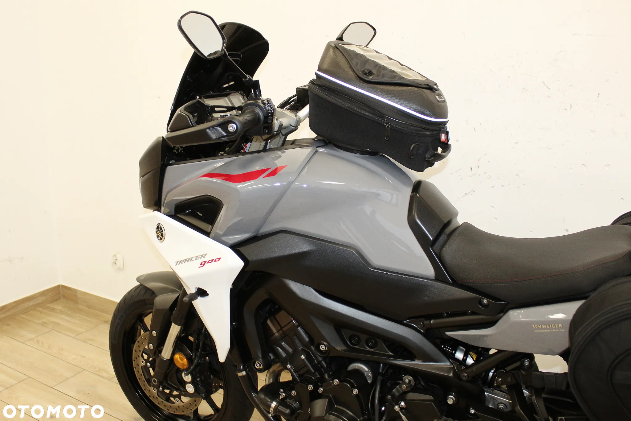 Yamaha MT - 12